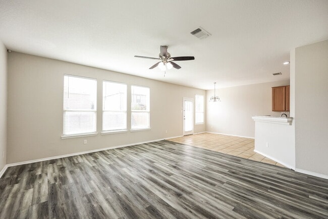 Photo - 4530 Wrangler Run