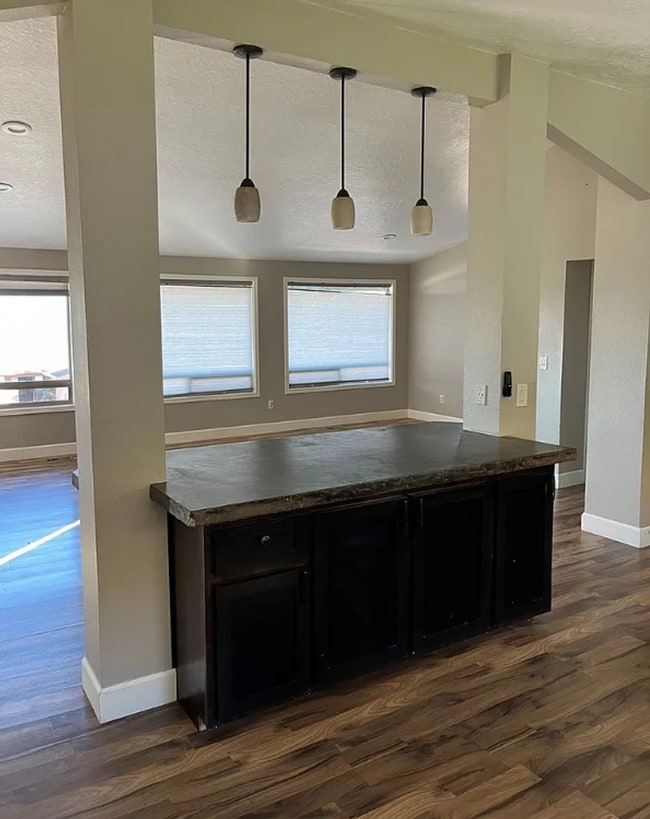 Photo - 4 Bedroom, 3 Bathroom Home - Located in Mo...