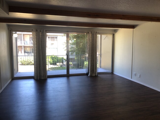 Photo - 1220 NW State St Condo