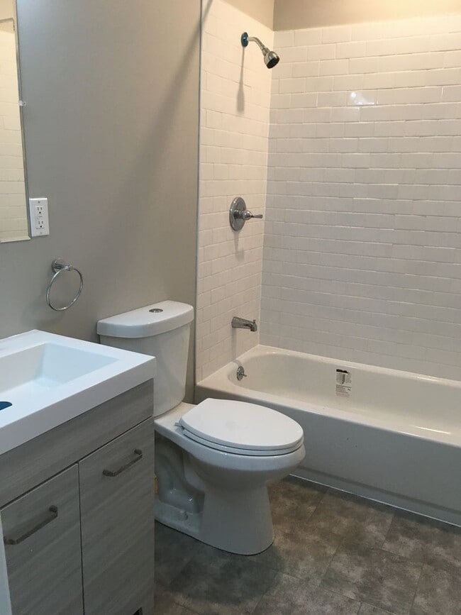 Photo - 5222 W Girard Ave Unit 2