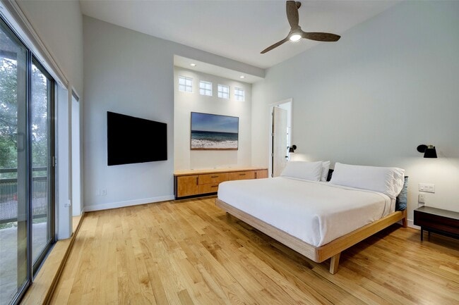 Photo - 5002 Milam St