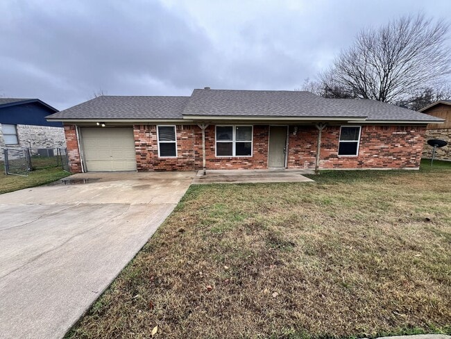 Building Photo - Great 3 bedroom in Killeen with washer and dryer connections and brand new carpet.