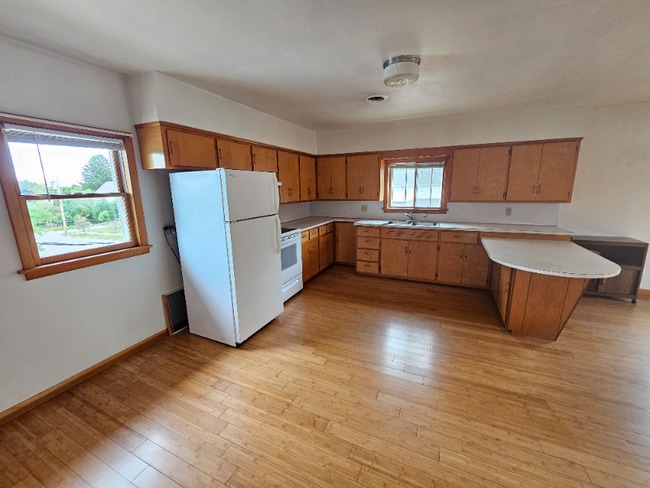 Photo - 324 E Parkinson St Unit B