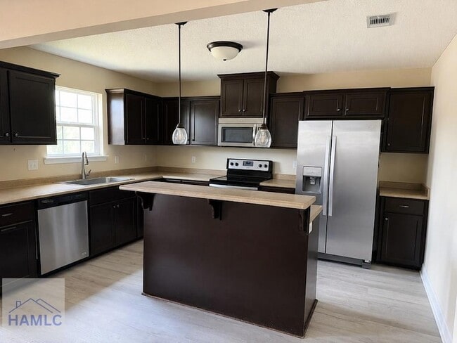 Photo - 1106 Creekside Cir