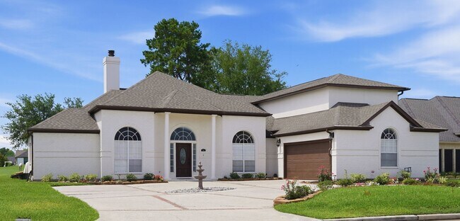 108 Somerton Dr
