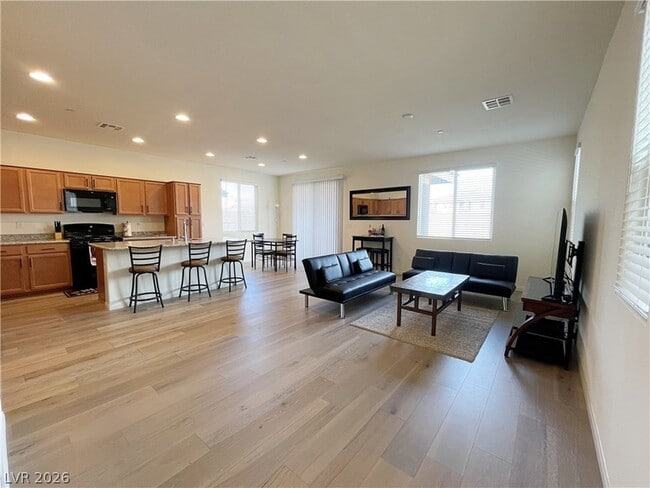 Photo - 8520 Little Fox St