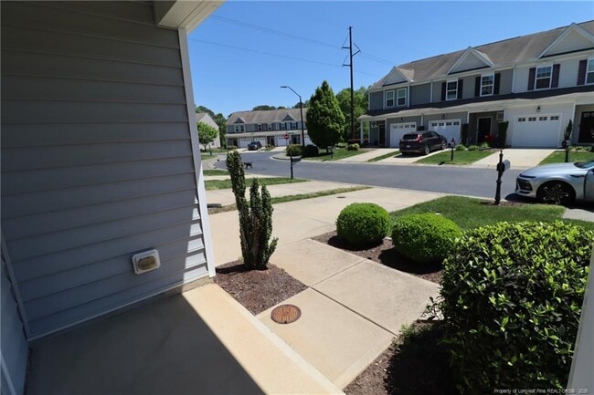 Photo - 408 Starkey St