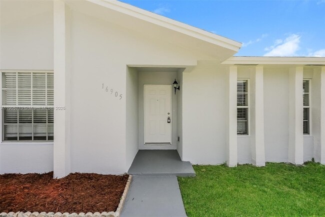 Photo - 16905 SW 106th Ct