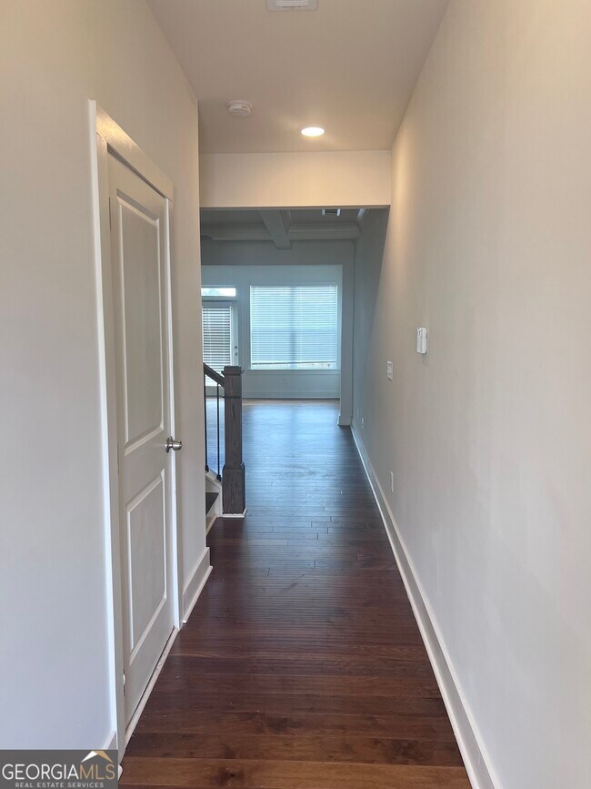 Photo - 116 S Auburn Lndg Pl