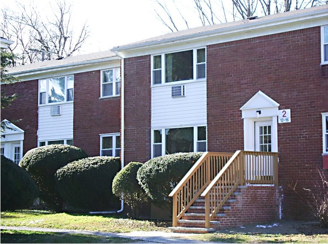 Manchester Gardens - Manchester Gardens Apartments