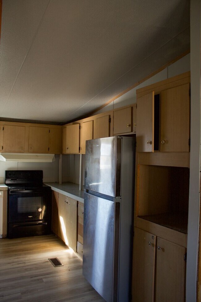 Photo - For Rent – 3 Bedroom, 2 Bathroom Home in Cassville, MO