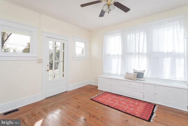 Photo - 775 Collicello St