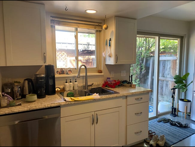 Ground floor: kitchen - 1777 Quail St