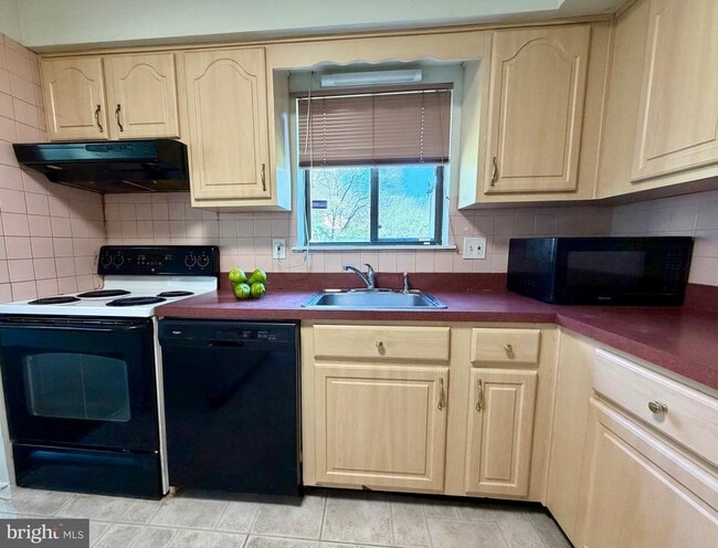 Photo - 21 Alexander Ct