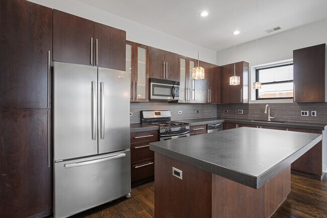 Photo - 1412 W Morse Ave Unit 4B