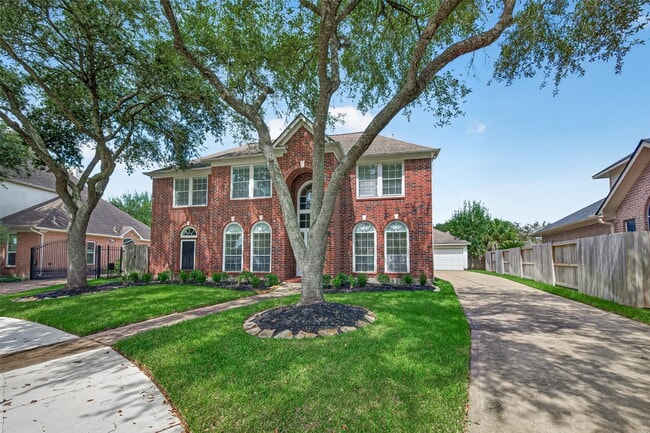 1711 Emma Cove Ct