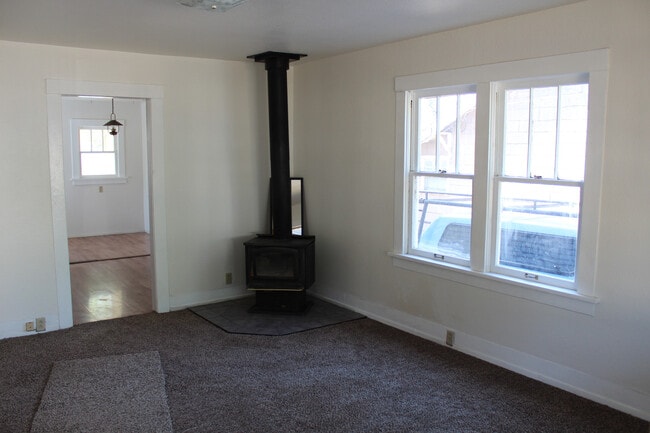 2344 Orchard Ave