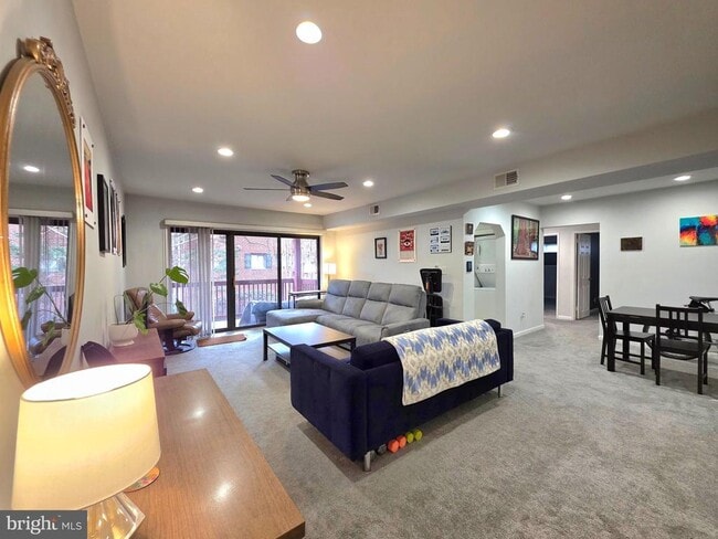 Photo - 2700 Dartmouth Rd Unidad 5