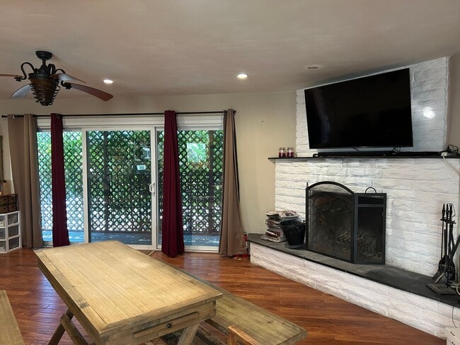 Photo - RURAL CHARM ON TOP OF THE HILLS IN VISTA
