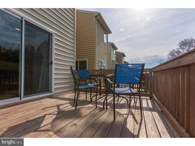 Photo - 347 Elizabeth Dr