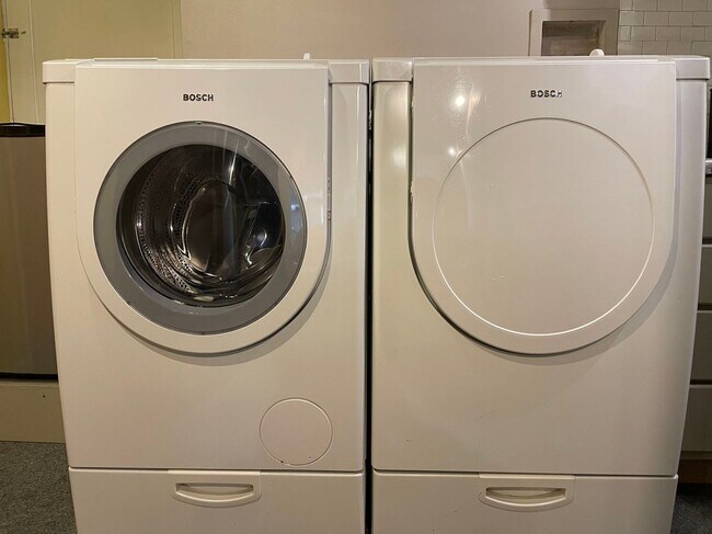 Photo - Basement Apartment ... ALL UTILITIES INCLU...