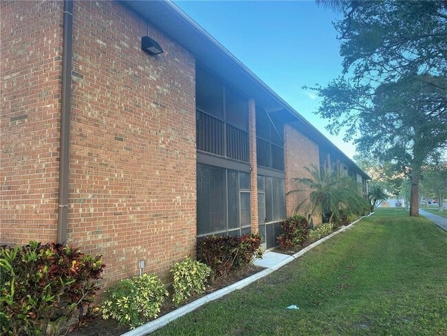 Building Photo - 111 Airport Ave W Unit 107