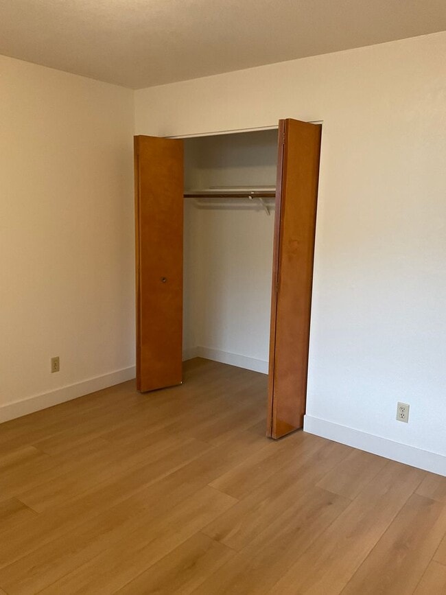 Photo - 327 Bassett St Unit A