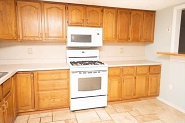 Photo - 10 Fair Oaks Rd
