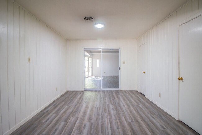 Photo - 5306 Gary Ave Unidad MC 5306 Gary Ave  B