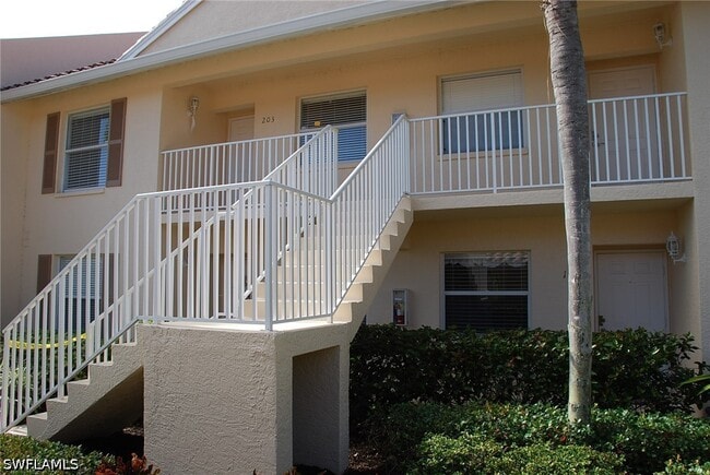 Building Photo - 416 Valerie Way Unit 203