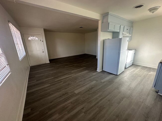 Photo - 1948 Country Club Ct Unit #3