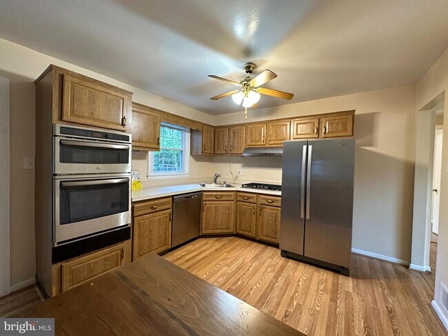 Photo - 7432 Berwick Ct