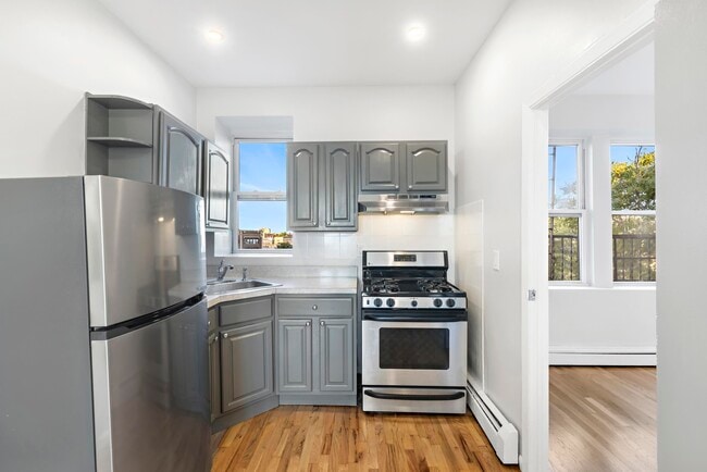 Photo - 314 Paterson Plank Rd Unit 5B