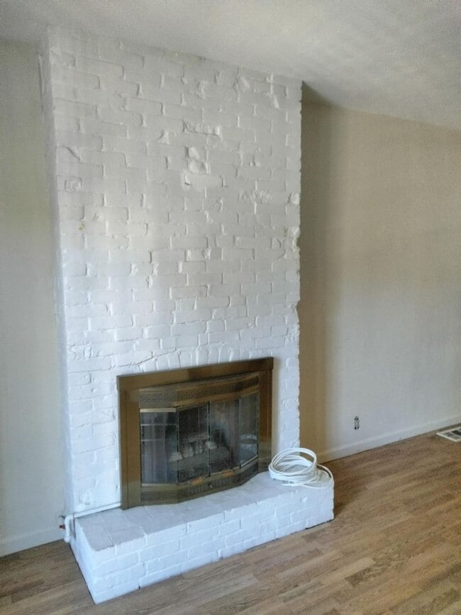 Photo - 5744 Elmer St Unidad Apt 2