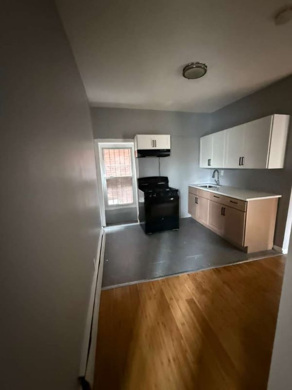 Photo - 300 Watchung Ave Unit 2