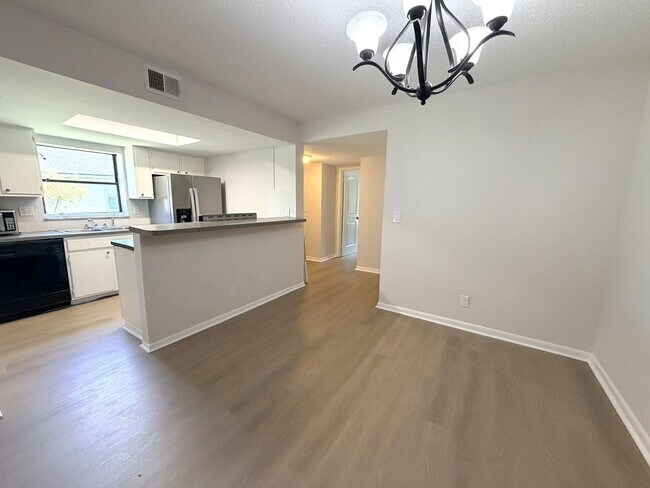 Photo - 2 Bedroom / 2 Bathroom Whispering Pines Townhome