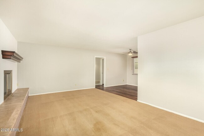 Photo - 1010 E Loyola Dr