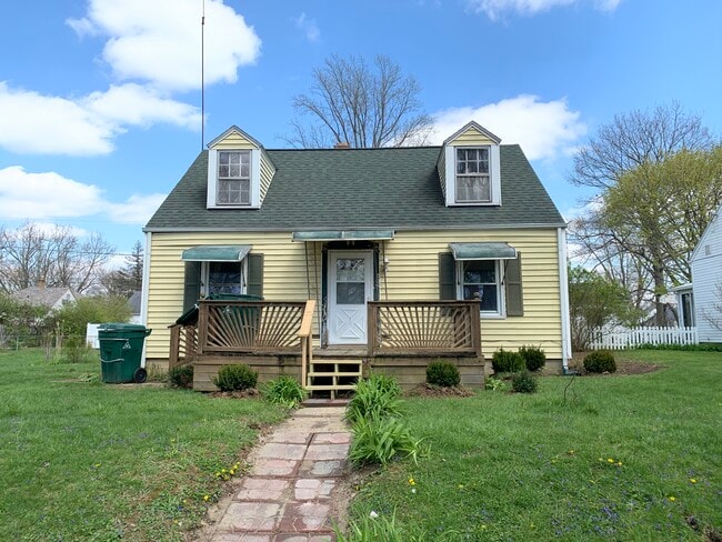 Building Photo - 209 NW 11th St Rental