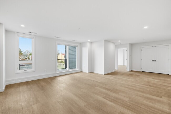 Photo - 2 Bedroom + Den  & 3 Bedroom Apartment Unité 209