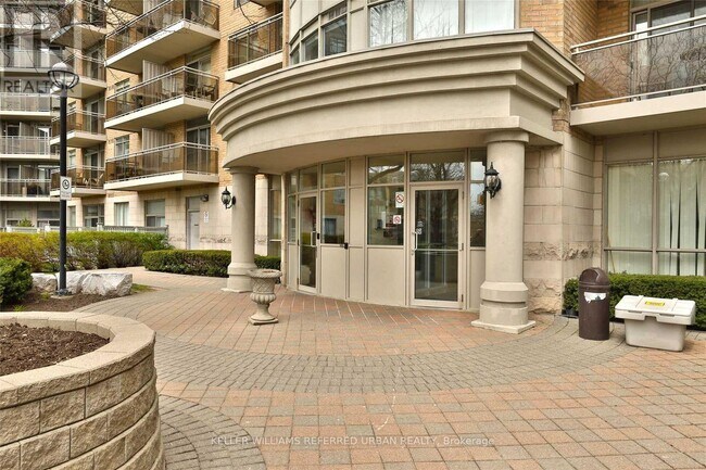 Photo - 650 Lawrence Ave W Unit 813