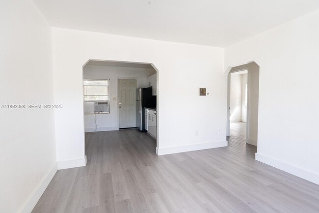 Building Photo - 7021 NW 4th Ct