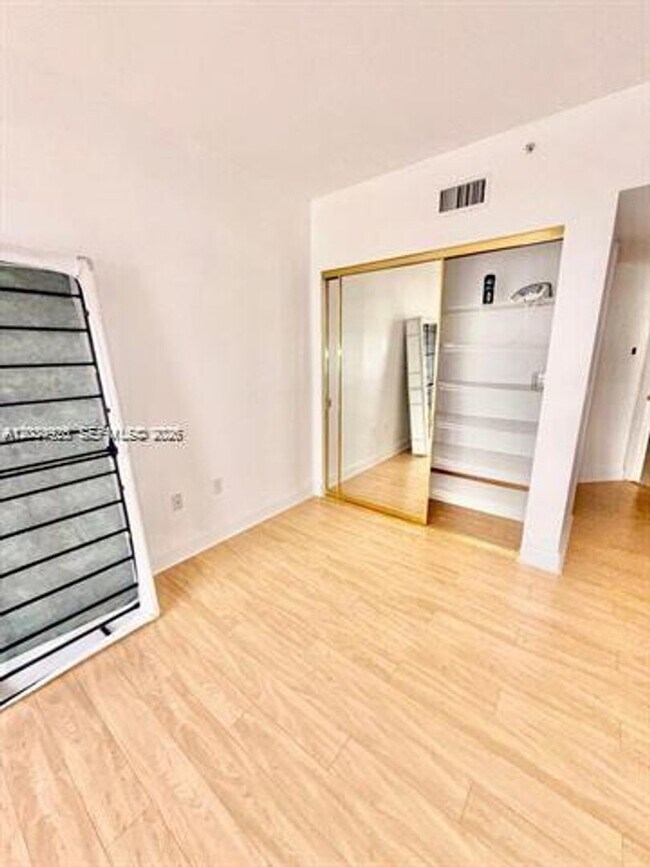 Photo - 9595 Collins Ave