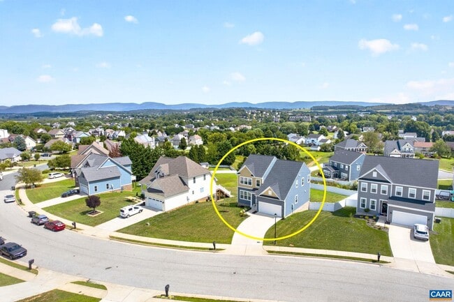 Photo - 180 Windsor Dr