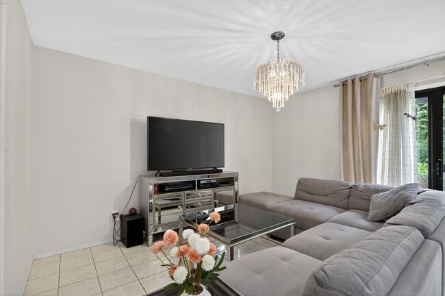 Photo - 36 Wimbledon Dr