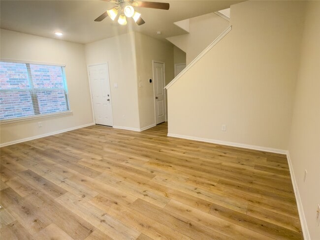 Photo - 17035 Amarose Dr