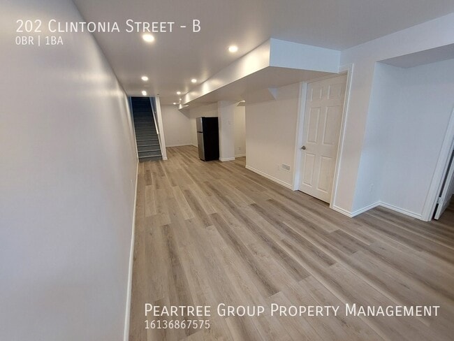Photo - Charming Clintonia - Basement Studio in Stittsville! Unité B