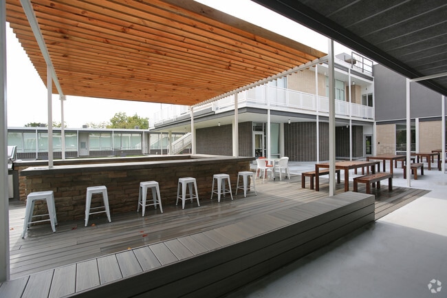 Photo - JP II Commons | University Student Suites