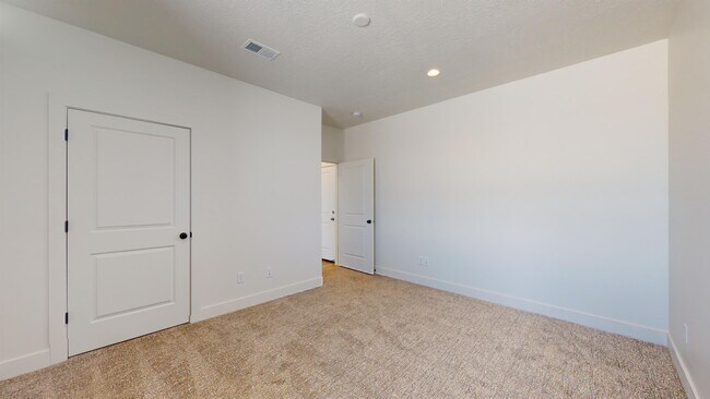 Photo - 1816 N 510 W