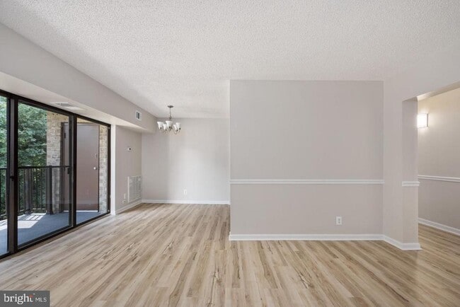 Photo - 11659 Stoneview Square Unidad 11C
