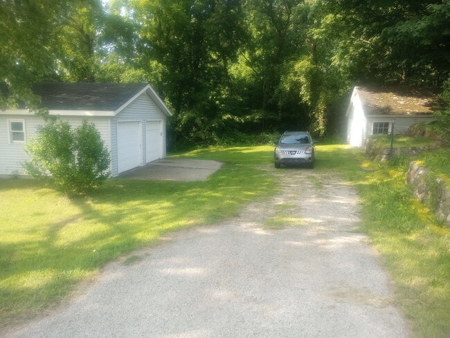 Photo - 22204 US-12 House